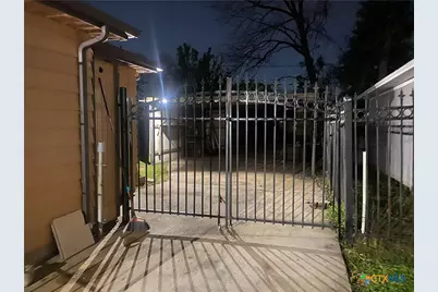 7334 Thurow, Houston, TX 77087 - Photo 14