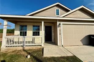 570 Blue Stem Rd, New Braunfels, TX 78130 - Photo 2