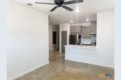 2310 Ocean Avenue, Temple, TX 76501 - Photo 2