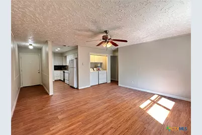 906 N Lbj Drive #4, San Marcos, TX 78666 - Photo 4