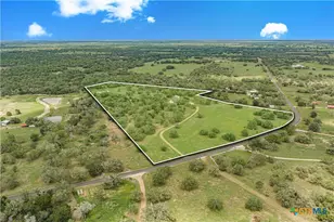 2826 Cattle Guard Rd, Cuero, TX 77954 - Photo 2
