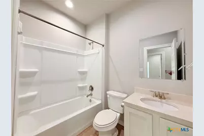611 E Martindale Street #B, Seguin, TX 78155 - Photo 6