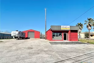 3304 Houston Hwy, Victoria, TX 77901 - Photo 1
