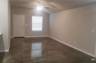 200 Lowes Blvd, Killeen, TX 76542 - Photo 4