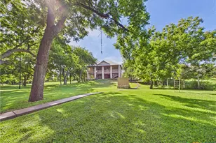 1238 Sleepy Hollow Ln, New Braunfels, TX 78130 - Photo 24