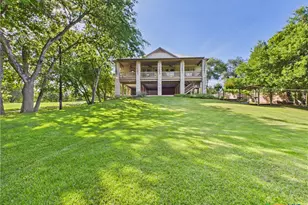 1238 Sleepy Hollow Ln, New Braunfels, TX 78130 - Photo 18