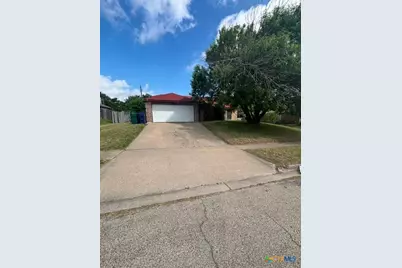 403 E Hogan Drive, Copperas Cove, TX 76522 - Photo 1