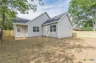 221 Roosevelt Dr, Seguin, TX 78155 - Photo 22