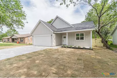 221 Roosevelt Drive, Seguin, TX 78155 - Photo 2