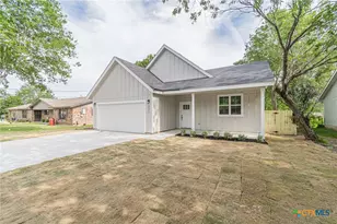 221 Roosevelt Dr, Seguin, TX 78155 - Photo 2