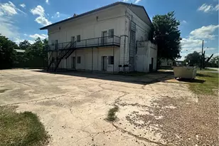 1010 Nelson, Yoakum, TX 77995 - Photo 1