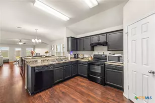 1302 Shim's Blvd, Killeen, TX 76543 - Photo 14