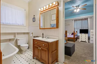 102 S Hogan Street, Holland, TX 76534 - Photo 16