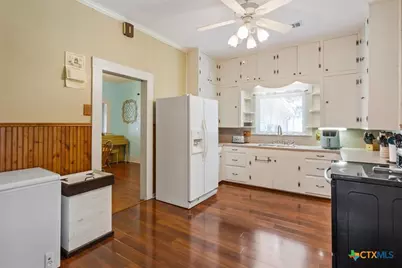 102 S Hogan Street, Holland, TX 76534 - Photo 8