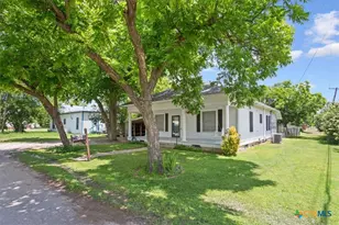 102 S Hogan St, Holland, TX 76534 - Photo 28