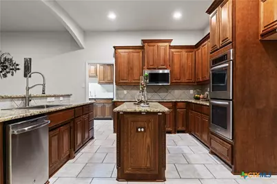 9715 Wind Gate Pkwy, San Antonio, TX 78254 - Photo 10