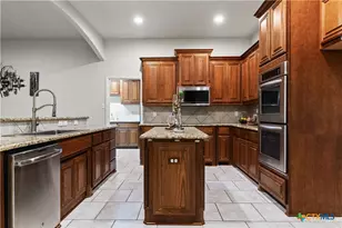 9715 Wind Gate Pkwy, San Antonio, TX 78254 - Photo 10