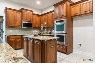 9715 Wind Gate Pkwy, San Antonio, TX 78254 - Photo 12