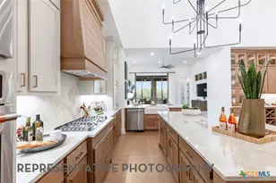 13309 Hallie Fox, Schertz, TX 78154 - Photo 6