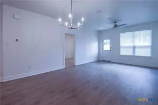 618 Campus St, Troy, TX 76579 - Photo 12