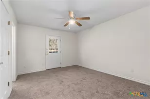2016 Nevada St, San Marcos, TX 78666 - Photo 20