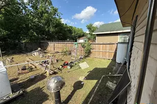 7217 Cowart St, Houston, TX 77020 - Photo 22