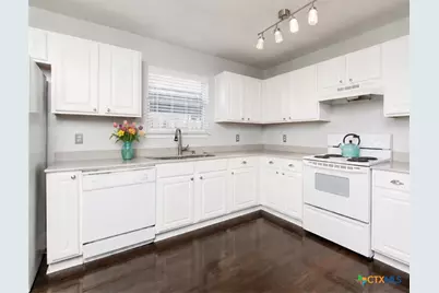 8219 Skyview, Temple, TX 76502 - Photo 6