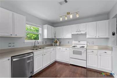 8219 Skyview, Temple, TX 76502 - Photo 8