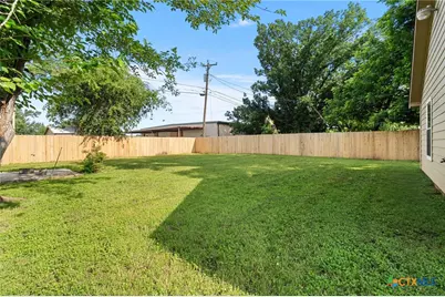 510 Neil Street, Belton, TX 76513 - Photo 26