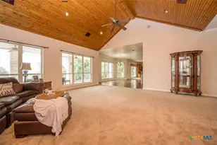 11047 Highview Dr, Belton, TX 76513 - Photo 8