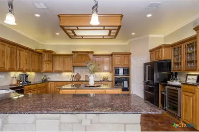 11047 Highview Drive, Belton, TX 76513 - Photo 10