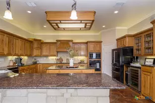 11047 Highview Dr, Belton, TX 76513 - Photo 10