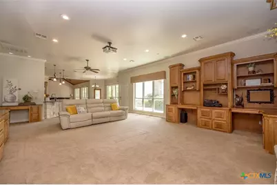 11047 Highview Drive, Belton, TX 76513 - Photo 16