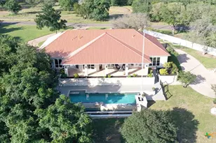 11047 Highview Dr, Belton, TX 76513 - Photo 2