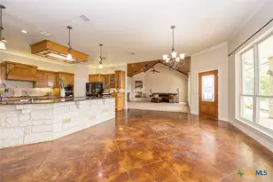 11047 Highview Dr, Belton, TX 76513 - Photo 14