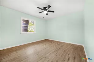 2215 N 9th St, Temple, TX 76501 - Photo 28