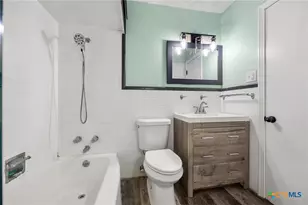2215 N 9th St, Temple, TX 76501 - Photo 30