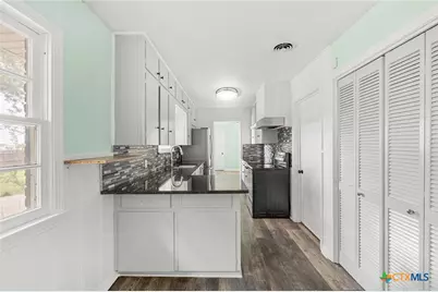 2215 N 9th Street, Temple, TX 76501 - Photo 10