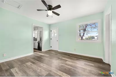 2215 N 9th Street, Temple, TX 76501 - Photo 8