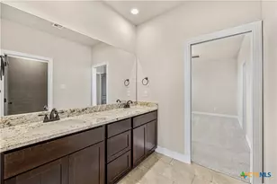 2136 Oak Draw Ct, Belton, TX 76513 - Photo 32