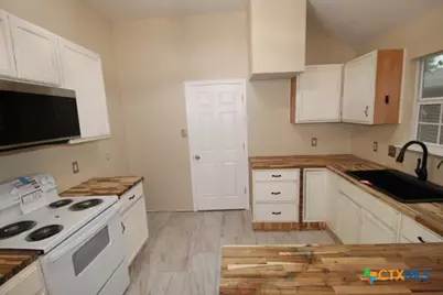 7712 Honeysuckle, Temple, TX 76502 - Photo 2