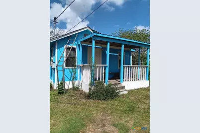 1108 NE Water Street, Victoria, TX 77901 - Photo 1