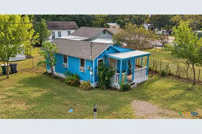 1108 NE Water Street, Victoria, TX 77901 - Photo 2