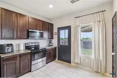 2505 Dino Drive, Seguin, TX 78155 - Photo 18