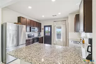 2505 Dino Dr, Seguin, TX 78155 - Photo 16