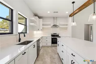 1615 Rocky Ridge Loop, Canyon Lake, TX 78133 - Photo 12