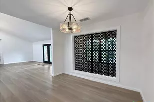 420 El Camino Real St, Port Lavaca, TX 77979 - Photo 6