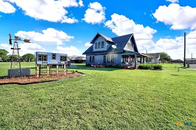 205 Brinkoeter Street, Poth, TX 78147 - Photo 10