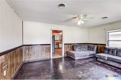 104 E Reagan Avenue, Copperas Cove, TX 76522 - Photo 4