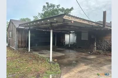 903 E Mistletoe Avenue, Victoria, TX 77901 - Photo 4